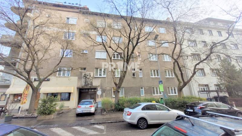 Pekný 2i byt, REKONŠTRUKCIA, TEHLA, Wilsonova ulica, Staré Mesto