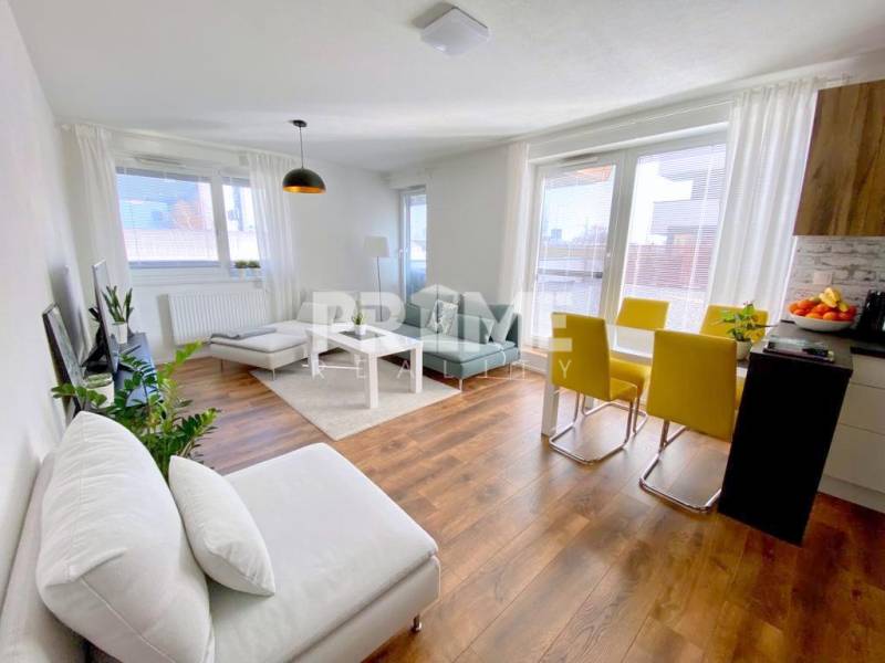 MODERNÝ 3i byt, NOVOSTAVBA, TERASA ( 84 m2), Muchovo námestie