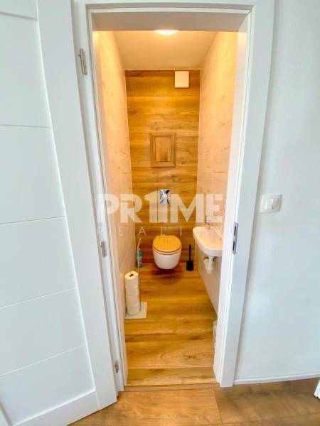 MODERNÝ 3i byt, NOVOSTAVBA, TERASA ( 84 m2), Muchovo námestie