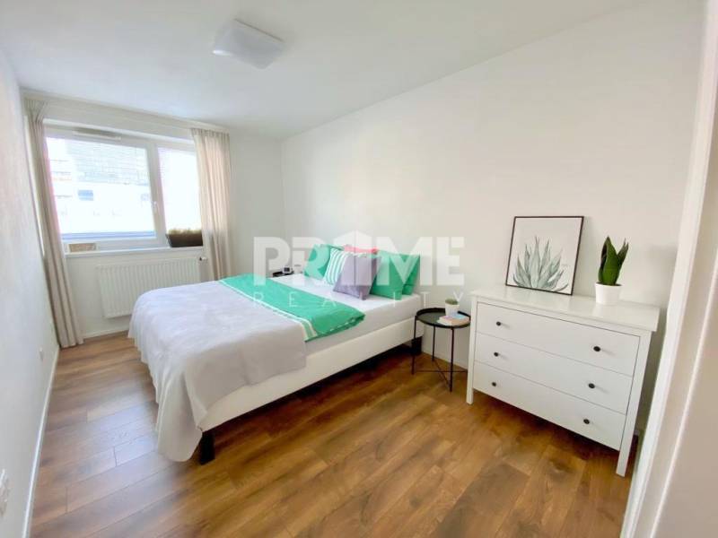 MODERNÝ 3i byt, NOVOSTAVBA, TERASA ( 84 m2), Muchovo námestie