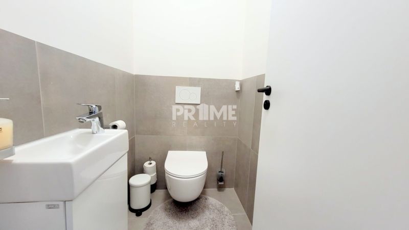 U NÁS !!! Luxusný 4i byt, TERASA, PARKING, VÝHĽAD, KLÍMA, Jaskový rád