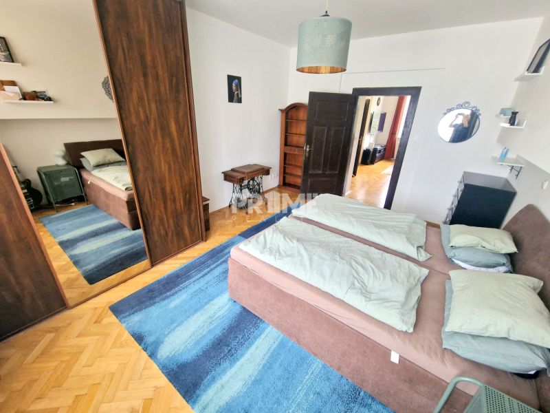 Veľký 3i byt, vysoké stropy,  pivnica, garáž, Murgašova, Staré Mesto