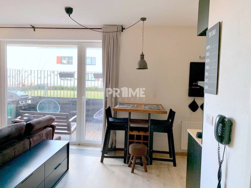 DIZAJNOVÝ 1,5i byt, NOVOST. BELARIA, PAKRING,TERASA,Svätovavrinecká ul