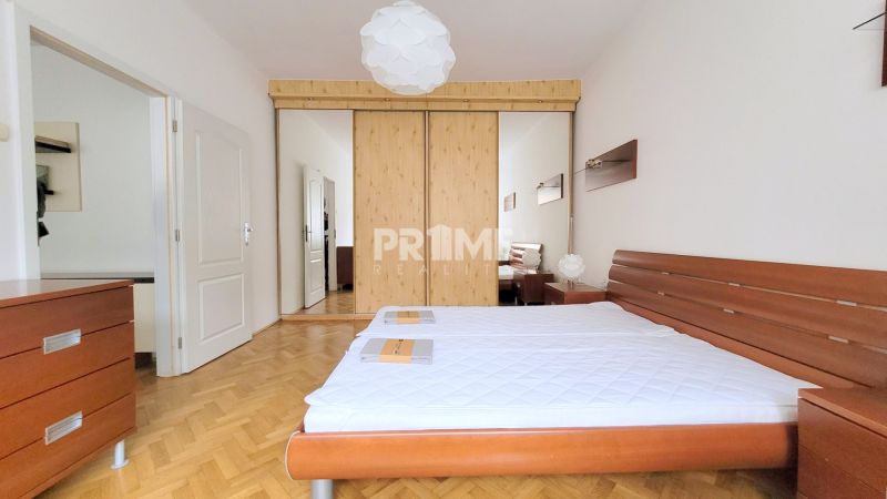 Pekný 2i byt, REKONŠTRUKCIA, KLÍMA, Karadžičova ulica, Staré Mesto