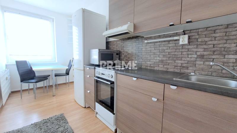 Pekný 3i byt, 3 X NEPRIECH.IZBA, 2 X LOGGIA, Osuského ulica, Petržalka