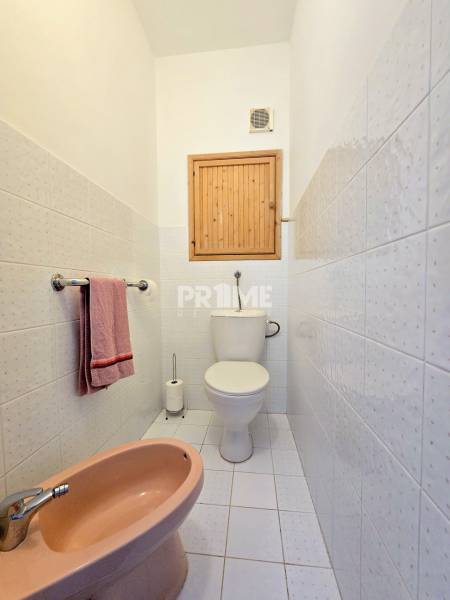 Obojstranne orientovaný 3i, loggia, zeleň, Podzáhradná, Pod. Biskupice