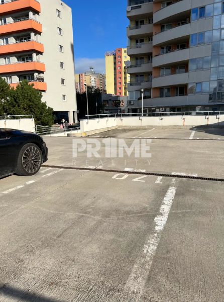 Prenájom - vonkajšie parkovacie miesto, Majerníkova ul. - Dlhé Diely