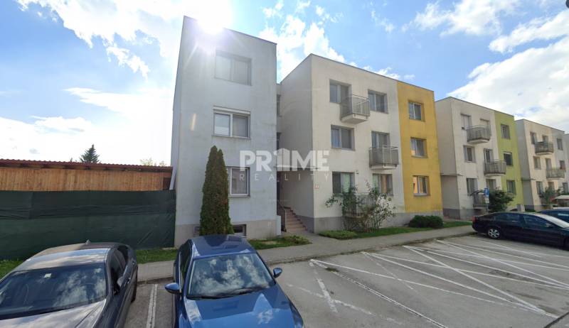 Obojstranne orientovaný 2i byt, klíma, pivnica, parking, Bočná,Stupava