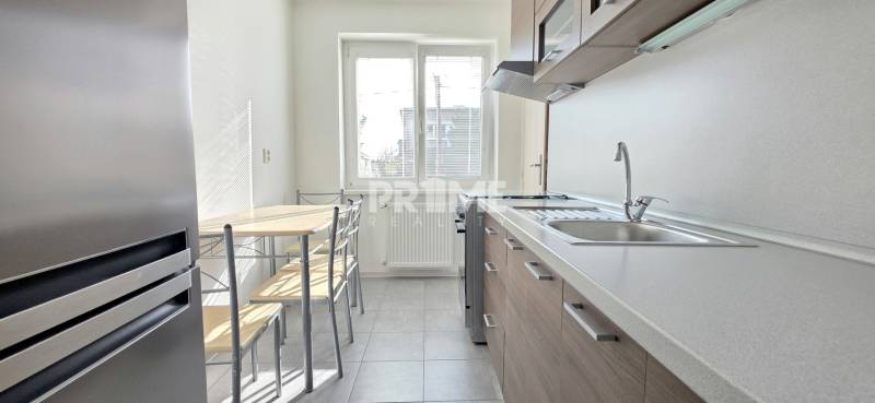 MODERNÝ 2i byt, DOG FRIENDLY, BALKÓN, PARKING, Kovácsova ulica,RUSOVCE