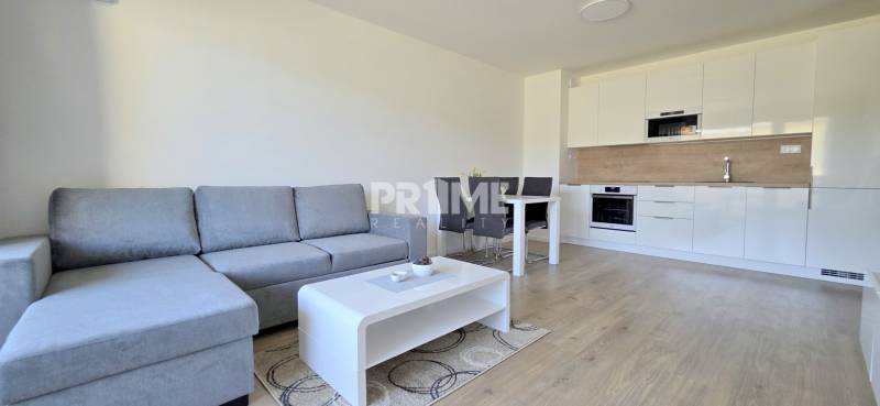 BÝVAJ PRVÝ V 2i byte, POD VINICOU, LOGGIA, PARKING, Skalická ulica