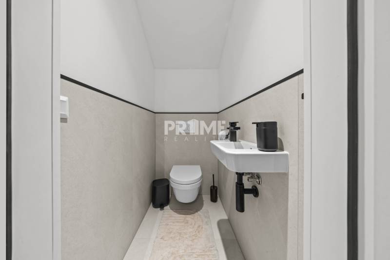 EXKLUZÍVNY MEZONETOVÝ 4i byt ( 103 m2 ), NADSTAVBA, KLÍMA, LOGGIA,NIVY