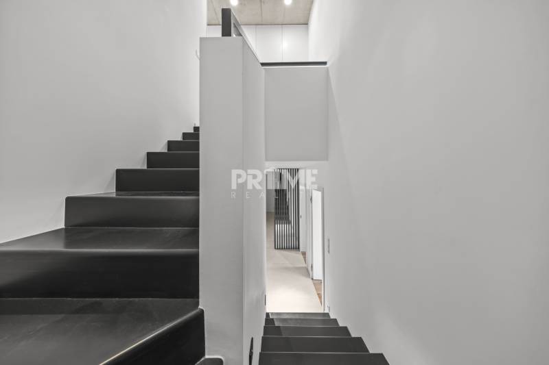 EXKLUZÍVNY MEZONETOVÝ 4i byt ( 103 m2 ), NADSTAVBA, KLÍMA, LOGGIA,NIVY