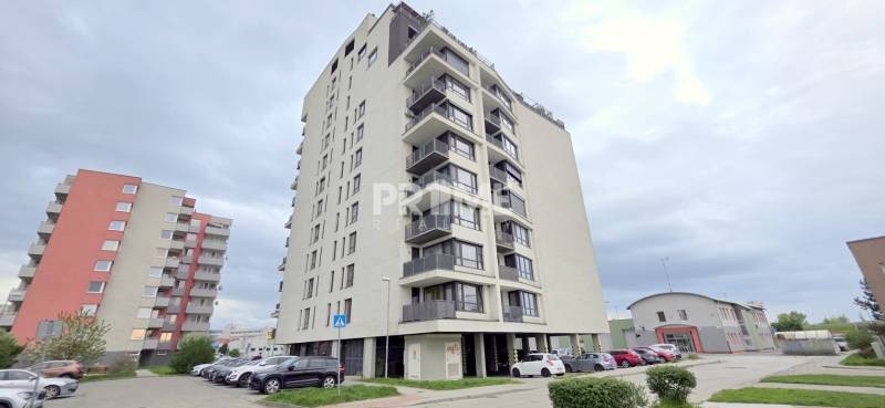 EXKLUZÍVNY 3i MEZONET.BYT, PET FRIENDLY,LOGGIA, ulica Ondreja Štefanka