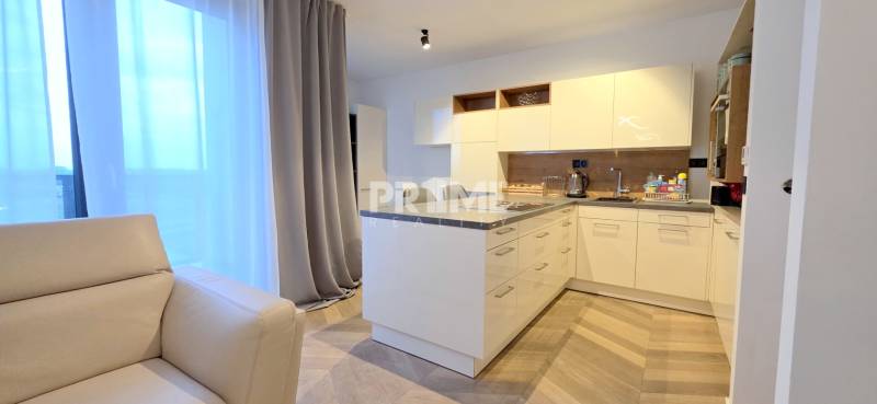 EXKLUZÍVNY 3i MEZONET.BYT, PET FRIENDLY,LOGGIA, ulica Ondreja Štefanka