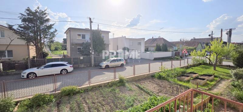 MODERNÝ 2i byt, DOG FRIENDLY, BALKÓN, PARKING, Kovácsova ulica,RUSOVCE