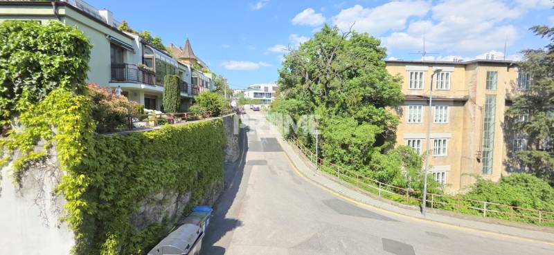 ŠTÝLOVÝ 4i byt, TERASA ( 62 m2 ), VÝHĽAD, PARKING, Čapkova ulica
