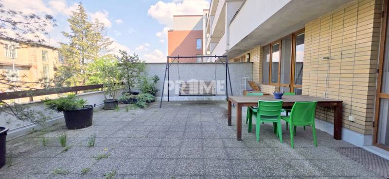 ŠTÝLOVÝ 4i byt, TERASA ( 62 m2 ), VÝHĽAD, PARKING, Čapkova ulica