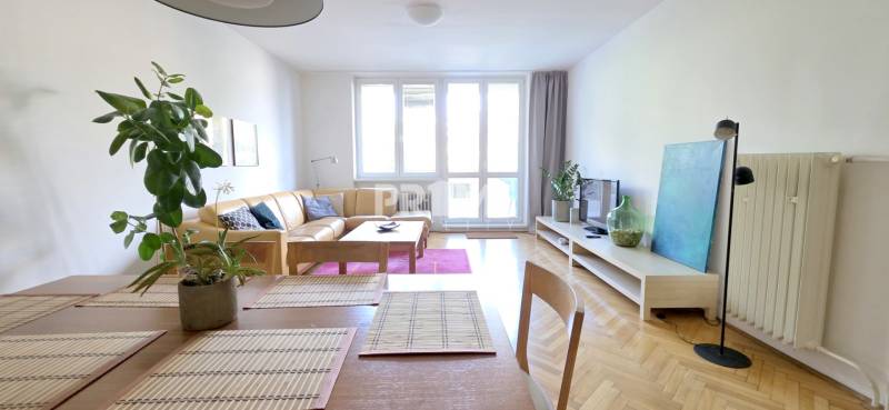 ŠTÝLOVÝ 4i byt, TERASA ( 62 m2 ), VÝHĽAD, PARKING, Čapkova ulica