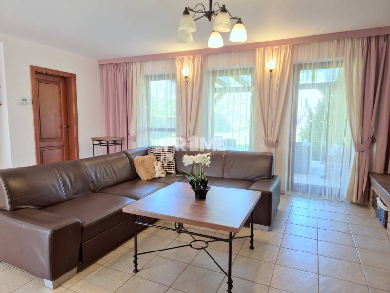 MODERRNÝ 4i RD, ZÁHRADA (600 m2), TERASA, PARKING, ulica Nová, Viničné
