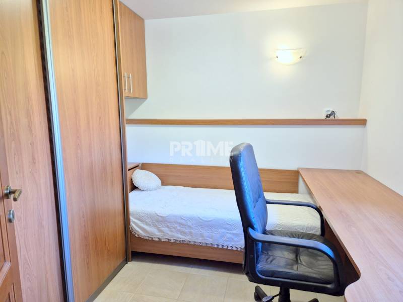 MODERRNÝ 4i RD, ZÁHRADA (600 m2), TERASA, PARKING, ulica Nová, Viničné