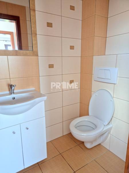 MODERRNÝ 4i RD, ZÁHRADA (600 m2), TERASA, PARKING, ulica Nová, Viničné