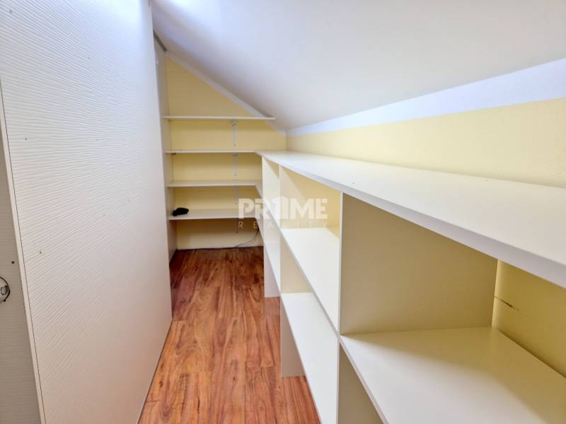 MODERRNÝ 4i RD, ZÁHRADA (600 m2), TERASA, PARKING, ulica Nová, Viničné
