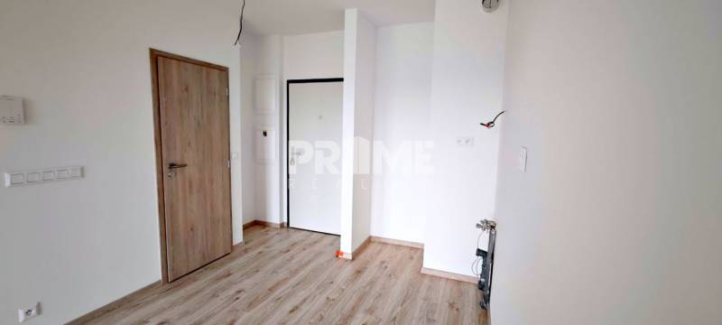 Úplne nový 1i byt, novostavba Slnečnice POP, balkón, Labutia-Petržalka