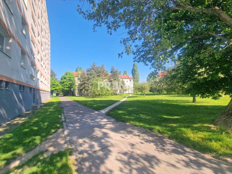 Pekný 1i byt, balkón, vyhľadávaná lokalita, pekný výhľad, Krasňany