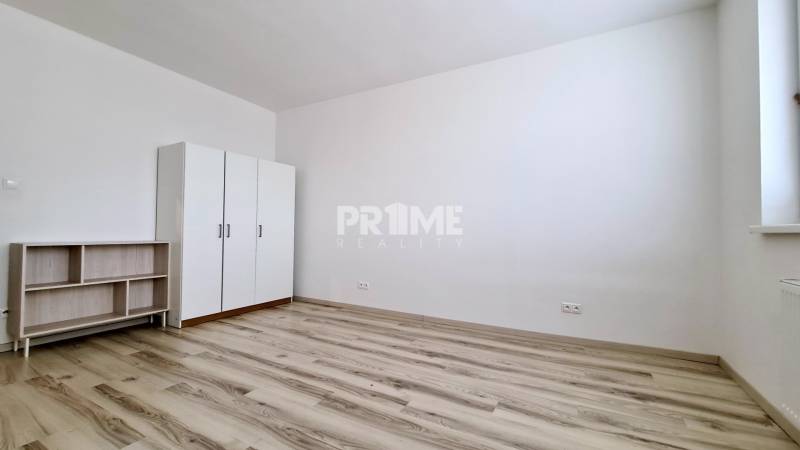 Priestranný 3i byt, 2xloggia, parking, novostavba Mendelsohn, Kazanská