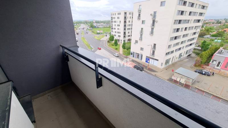 Priestranný 3i byt, 2xloggia, parking, novostavba Mendelsohn, Kazanská