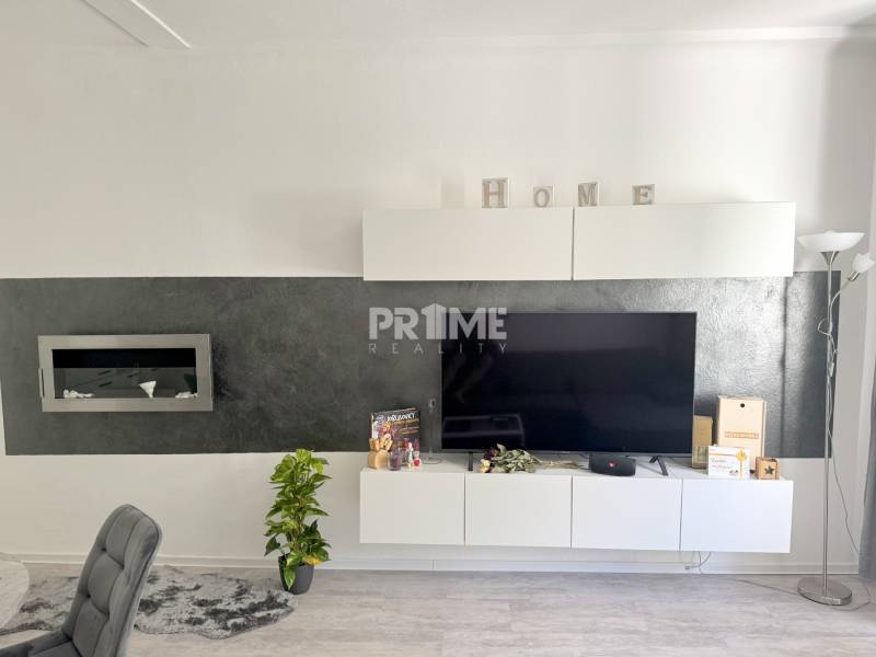 Výborne riešený 2,5i byt + pracovňa, rekonštrukcia, klíma,blízko Retra