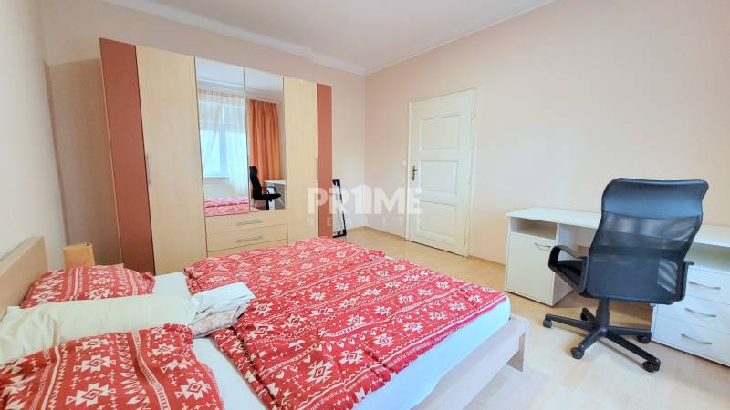 Pekný 2i byt, REKONŠTRUKCIA, Vajanského nábrežie, Staré Mesto