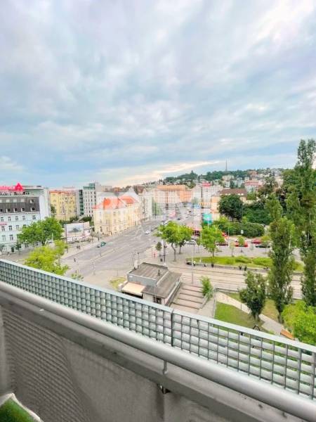 KRÁSNY 2i byt, NOVÁ REKONŠTRUKCIA, KLÍMA, BALKÓN,VÝHĽAD,Žabotova ulica