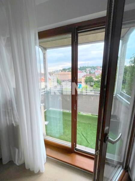 KRÁSNY 2i byt, NOVÁ REKONŠTRUKCIA, KLÍMA, BALKÓN,VÝHĽAD,Žabotova ulica