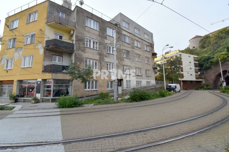 MODERNÁ GARSÓNKA, REKONŠTRUKCIA, historické centrum, Skalná ulica