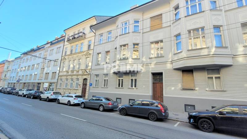 EXKLUZÍVNY 3i BYT ( 98 m2 ), 3 X NEPRIECHODNÁ IZBA, REKONŠT., PALISÁDY