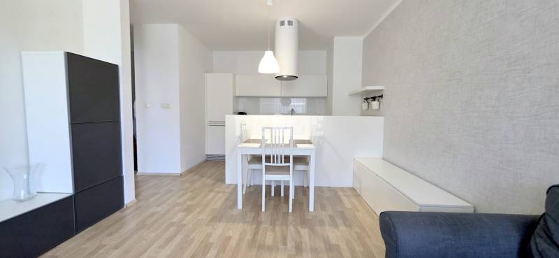 Pekný 2i byt, NOVOSTAVBA, BALKÓN PARKING, KLÍMA, Žltá ulica, SLNEČNICE