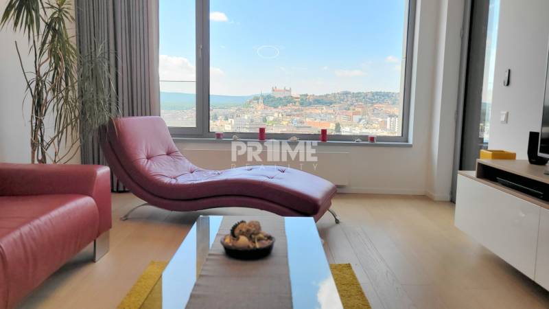 EXKLUZÍVNY 2i byt (16 p.),SKY PARK, KLÍMA, VÝHĽAD, PARKING, VEŽA I