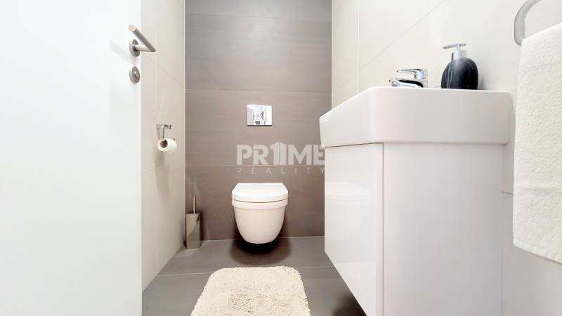 EXKLUZÍVNY 2i byt (16 p.),SKY PARK, KLÍMA, VÝHĽAD, PARKING, VEŽA I