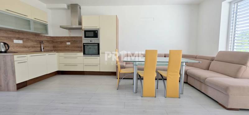 MODERNÝ 3i DOM, TERESA, ZÁHRADA, PARKING, Sadová ulica, Miloslavov
