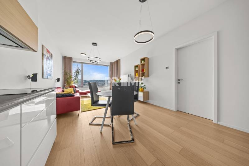 EXKLUZÍVNY 2i byt (16 p.),SKY PARK, KLÍMA, VÝHĽAD, PARKING, VEŽA I