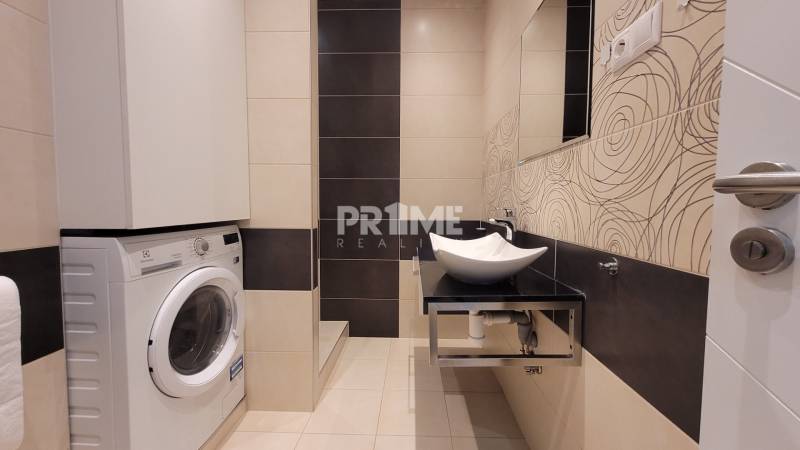PEKNÝ 1,5i byt, CENTRUM, BALKÓN, PARKING, Kozia ulica, Staré Mesto