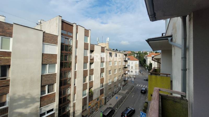 PEKNÝ 1,5i byt, CENTRUM, BALKÓN, PARKING, Kozia ulica, Staré Mesto