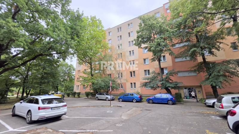 Pekný 1,5i byt, BALKÓN, Rovníková ulica, Ostredky, Ružinov