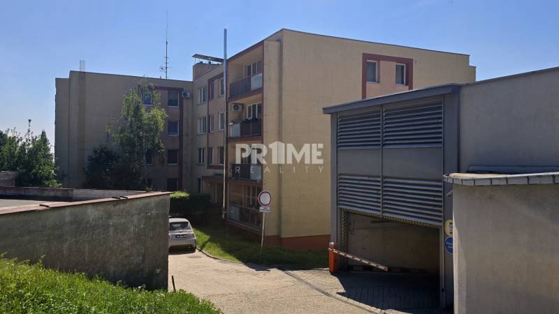 Predaj 3i byt, 2 x pivnica, nepriechodné izby, Bárdošova ul., Kramáre
