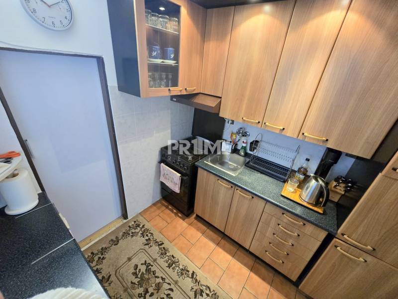 Predaj 3i byt, 2 x pivnica, nepriechodné izby, Bárdošova ul., Kramáre