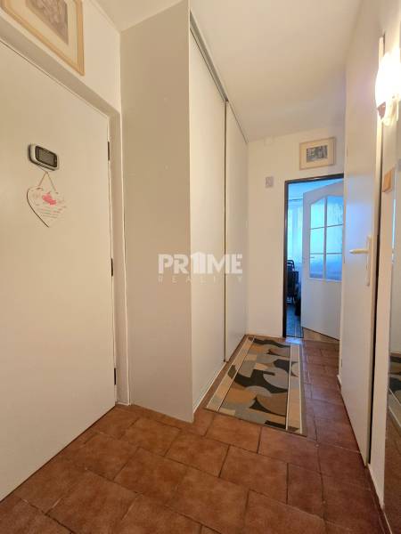 Predaj 3i byt, 2 x pivnica, nepriechodné izby, Bárdošova ul., Kramáre
