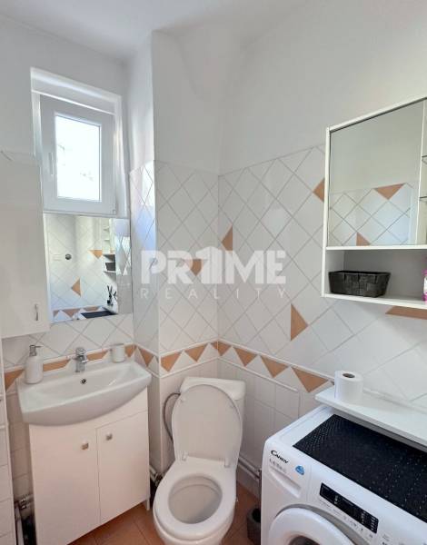 EXKLUZÍVNY 2i byt ( 72 m2 ), REKONŠTRUKCIA, CENTRUM, Dobrovičova ulica