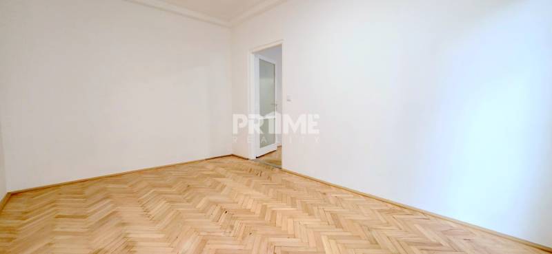 MODERNÝ 2i byt, REKONŠTRUKCIA, BALKÓN, LOGGIA, Narcisová ulica,Ružinov