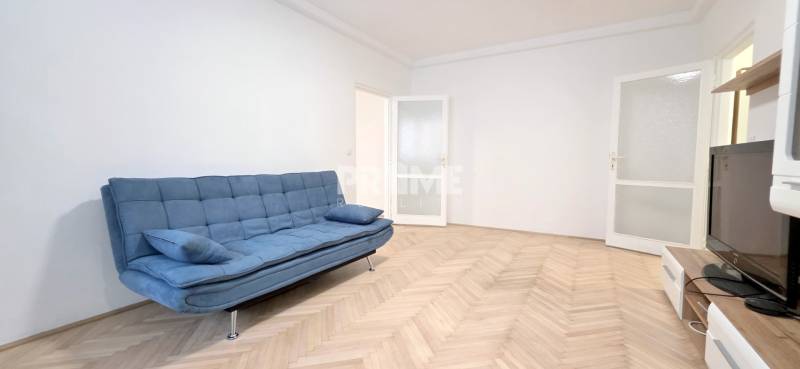 MODERNÝ 2i byt, REKONŠTRUKCIA, BALKÓN, LOGGIA, Narcisová ulica,Ružinov